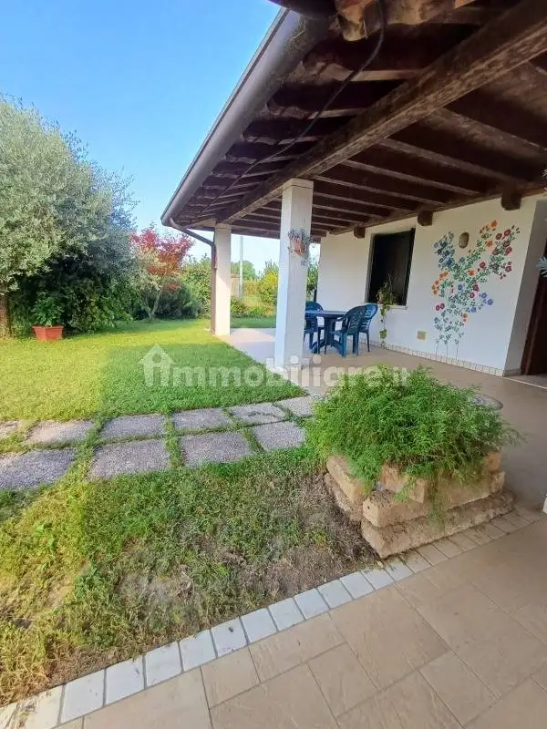 Villa unifamiliare, ottimo stato, 250 m², Valvasone, Valvasone Arzene - foto 3