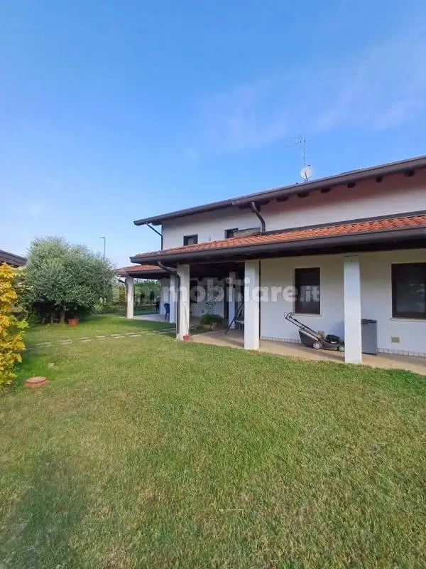 Villa unifamiliare, ottimo stato, 250 m², Valvasone, Valvasone Arzene - foto 4
