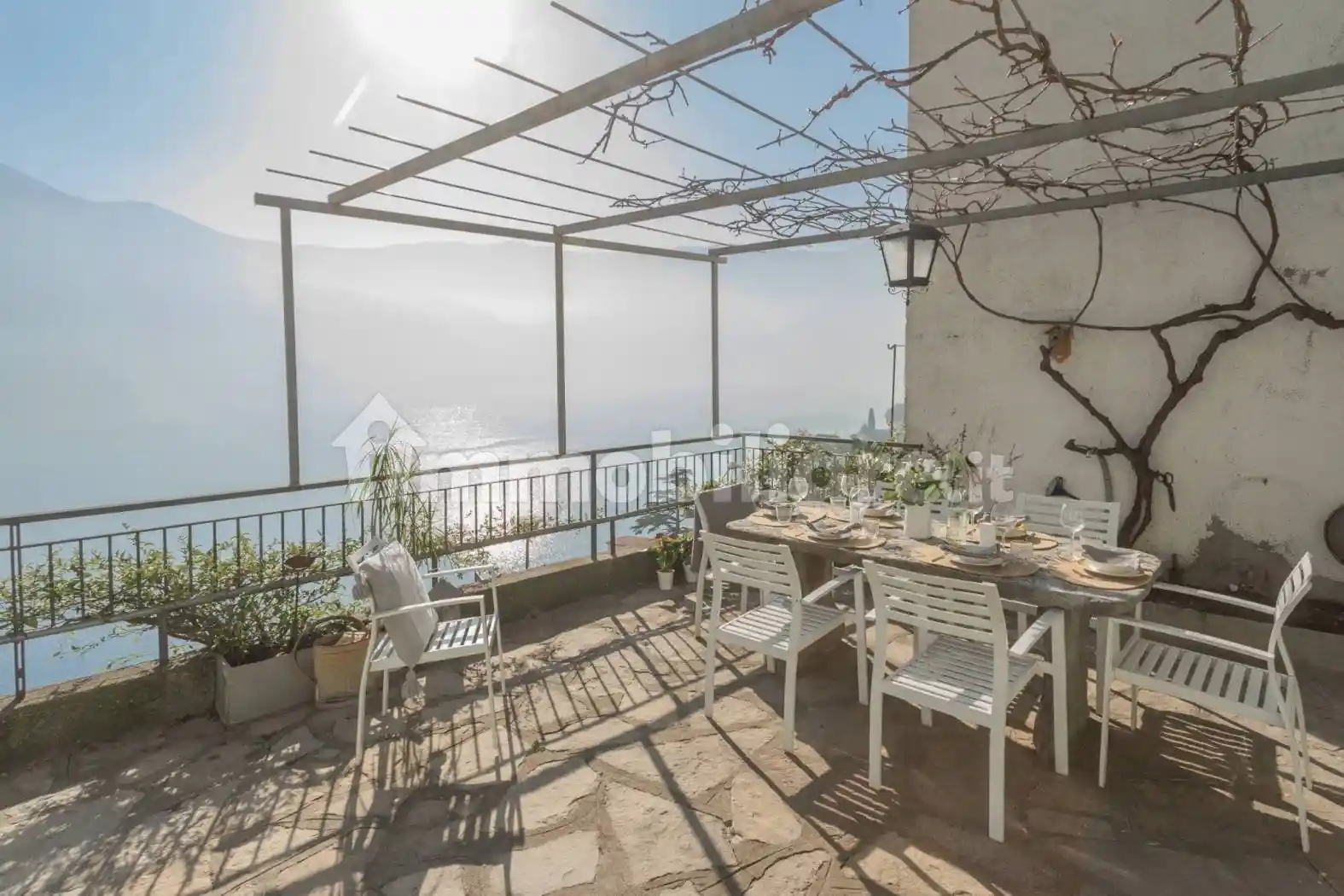 Villa in affitto a Laglio