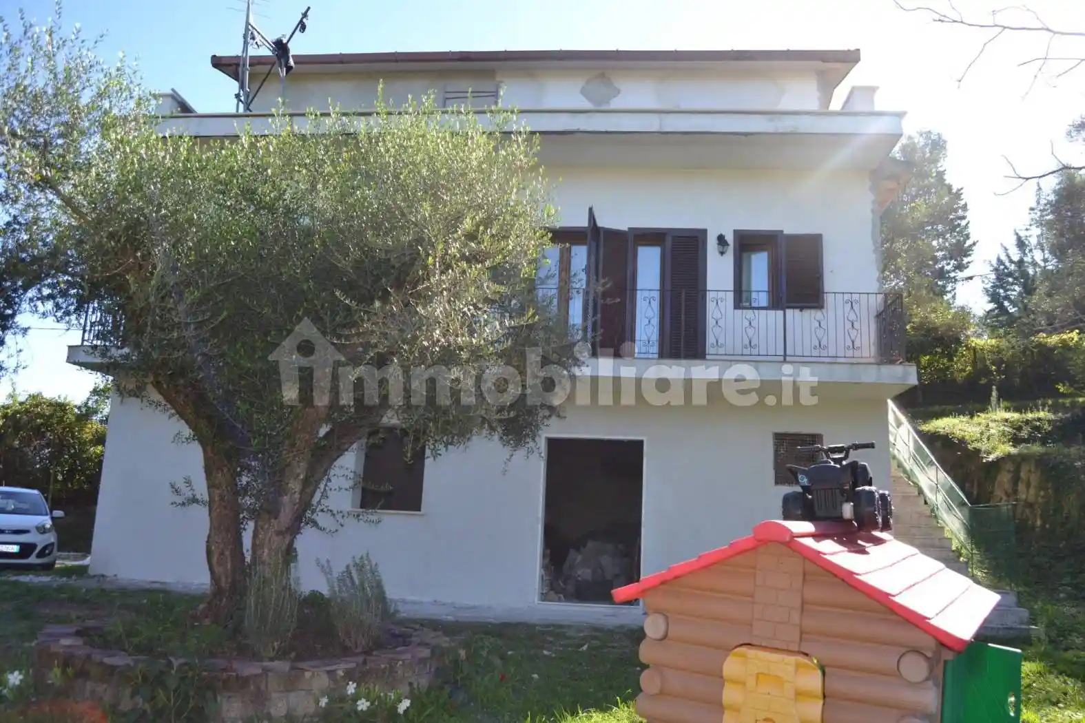 Villa in vendita a Palombara Sabina