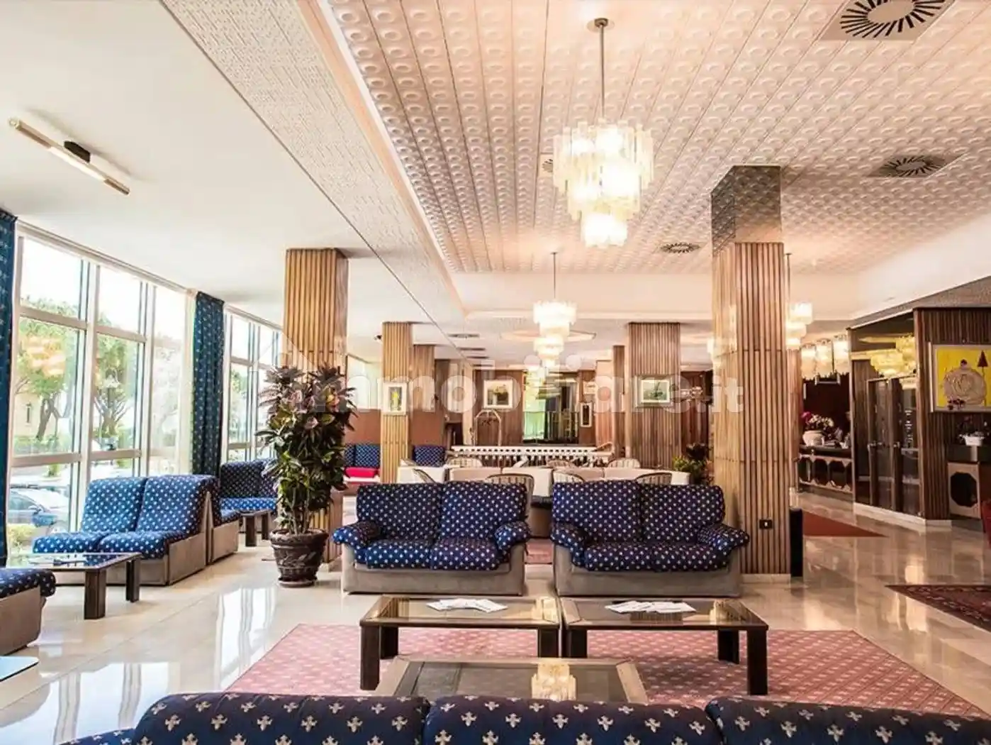 Palazzo - Edificio in Vendita - foto 2