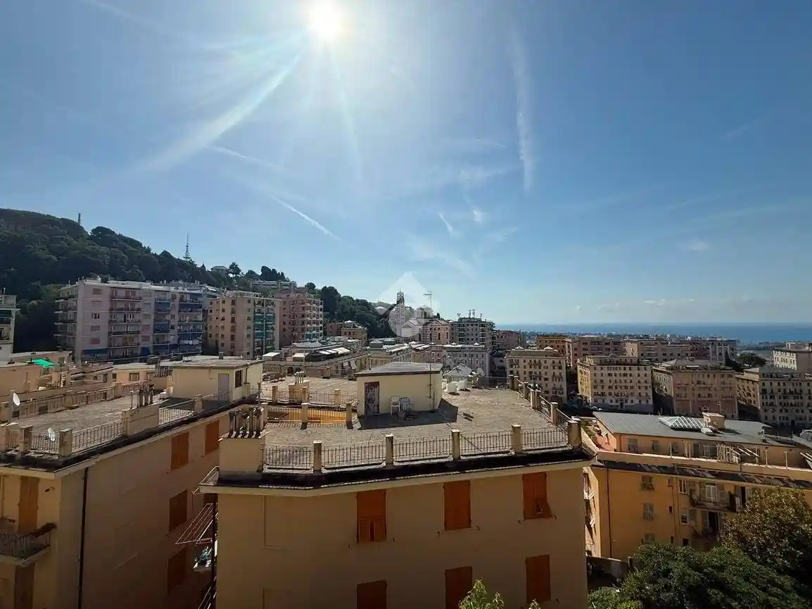 Appartamento in vendita a Genova