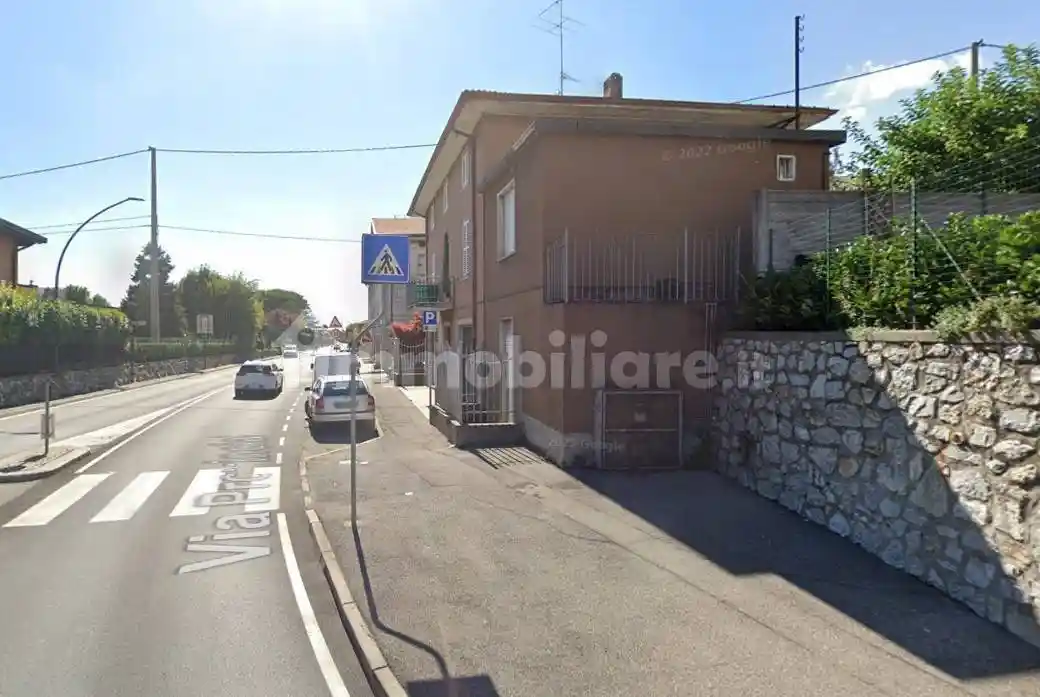 Palazzo - Edificio in vendita a Alzano Lombardo