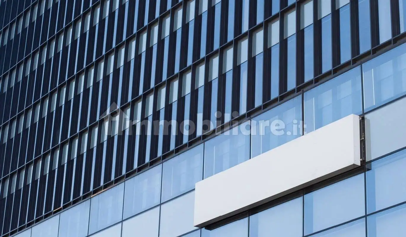 Building in vendita a Milan