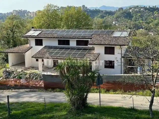 Villa in vendita a Frosinone