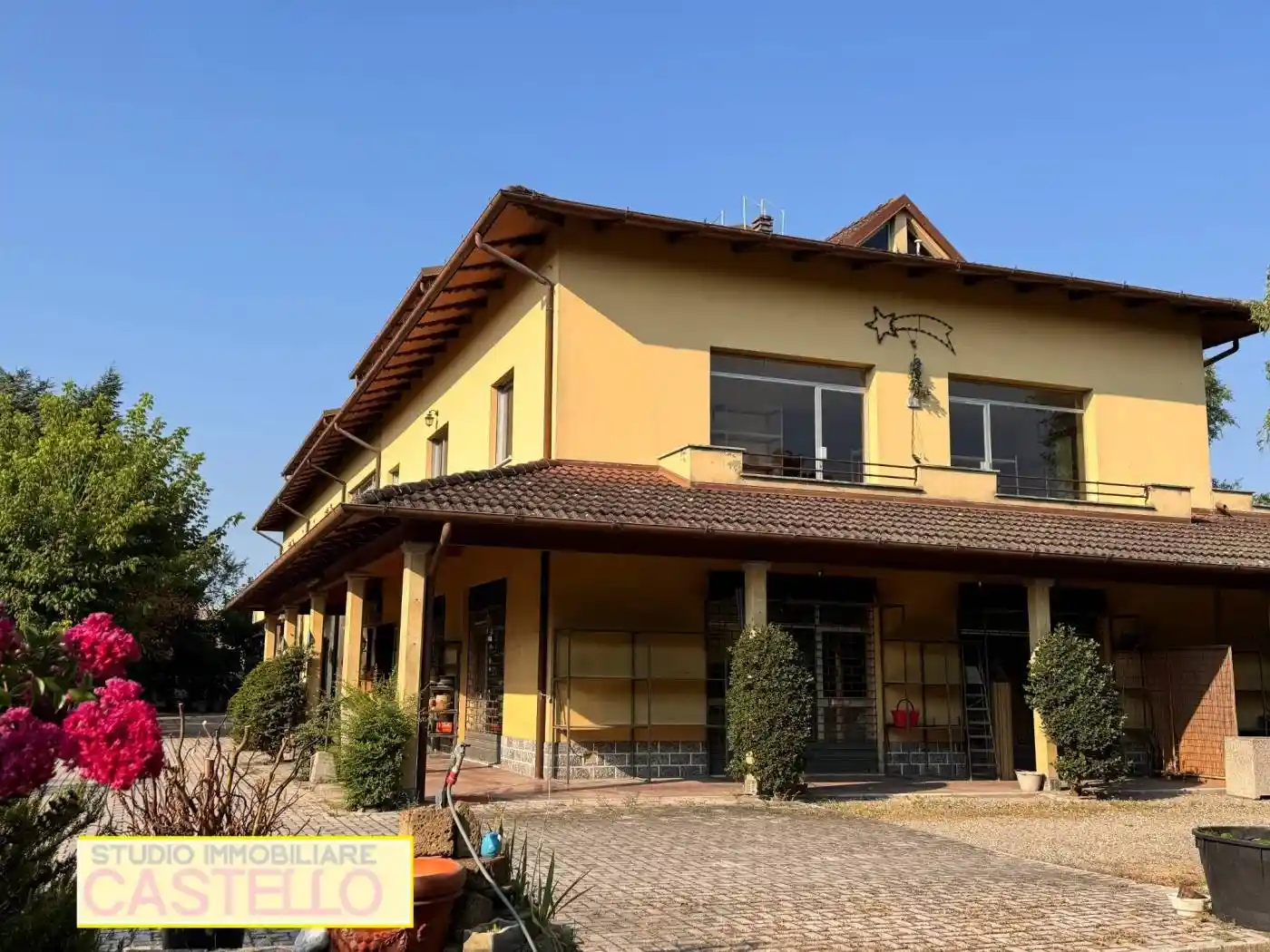 Palazzo - Edificio in vendita a Castelfranco Emilia