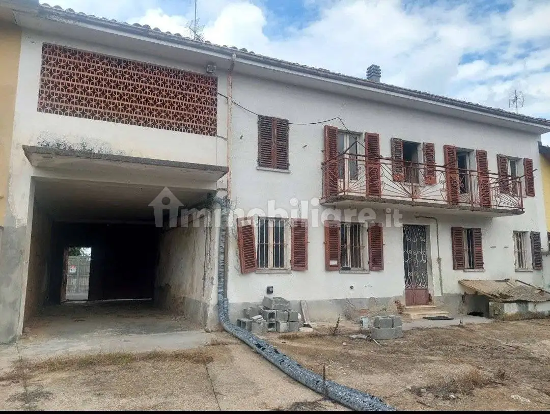 Rustico - Casale in vendita a Azzano d'Asti