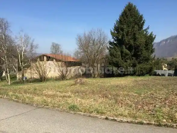 Palazzo - Edificio in vendita a Cisano Bergamasco