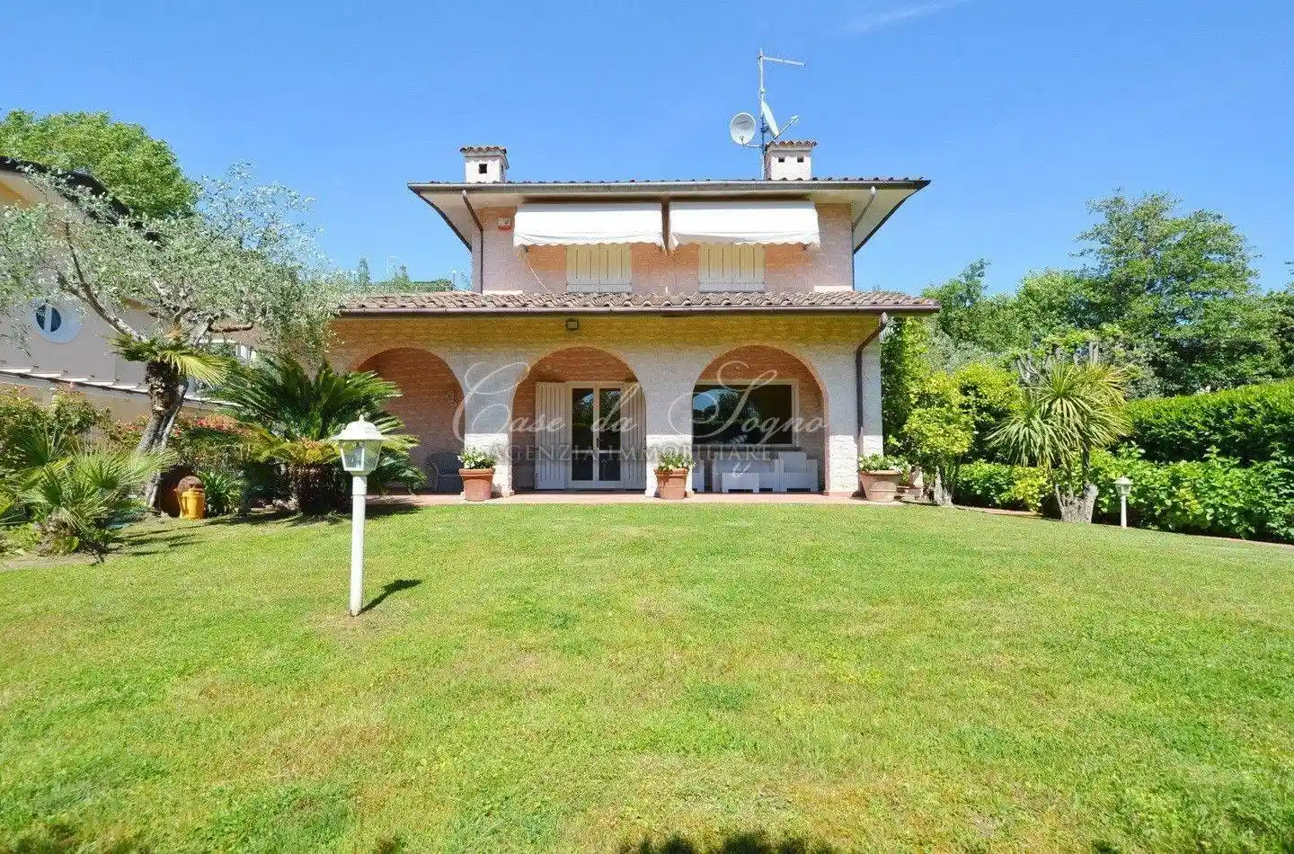 Villa in vendita a Forte dei Marmi