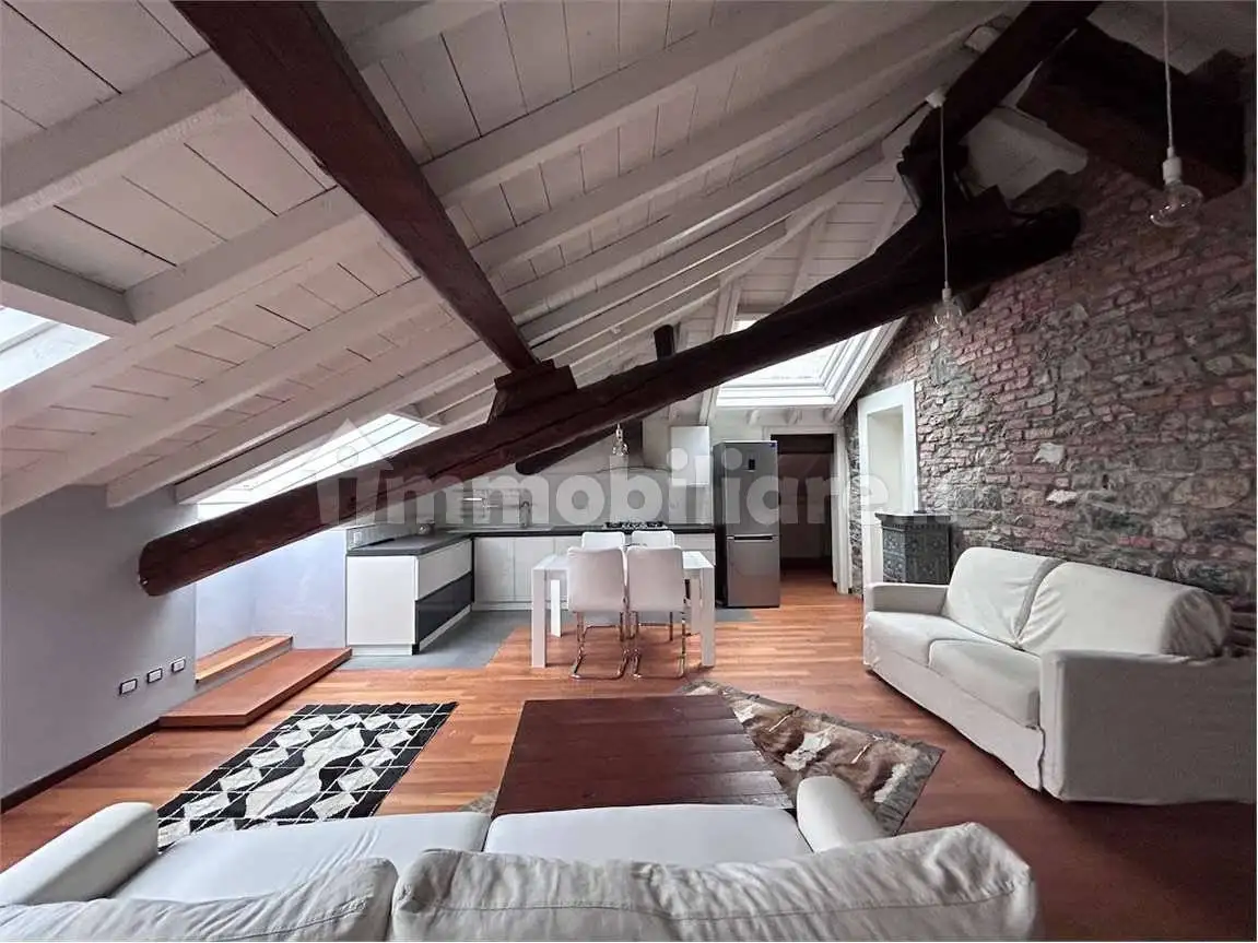 Appartamento in affitto a Como