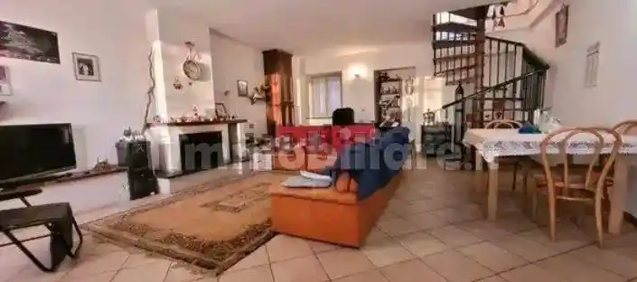 Casa indipendente in vendita a Fossato di Vico