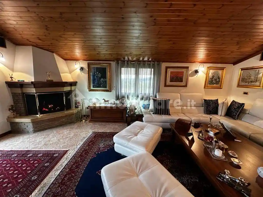 Casa indipendente in vendita a Brusnengo