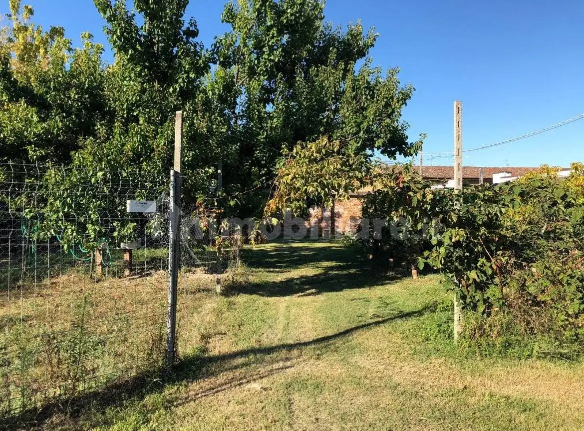 Cascina via 25 Aprile 3, Casteldidone - foto 3