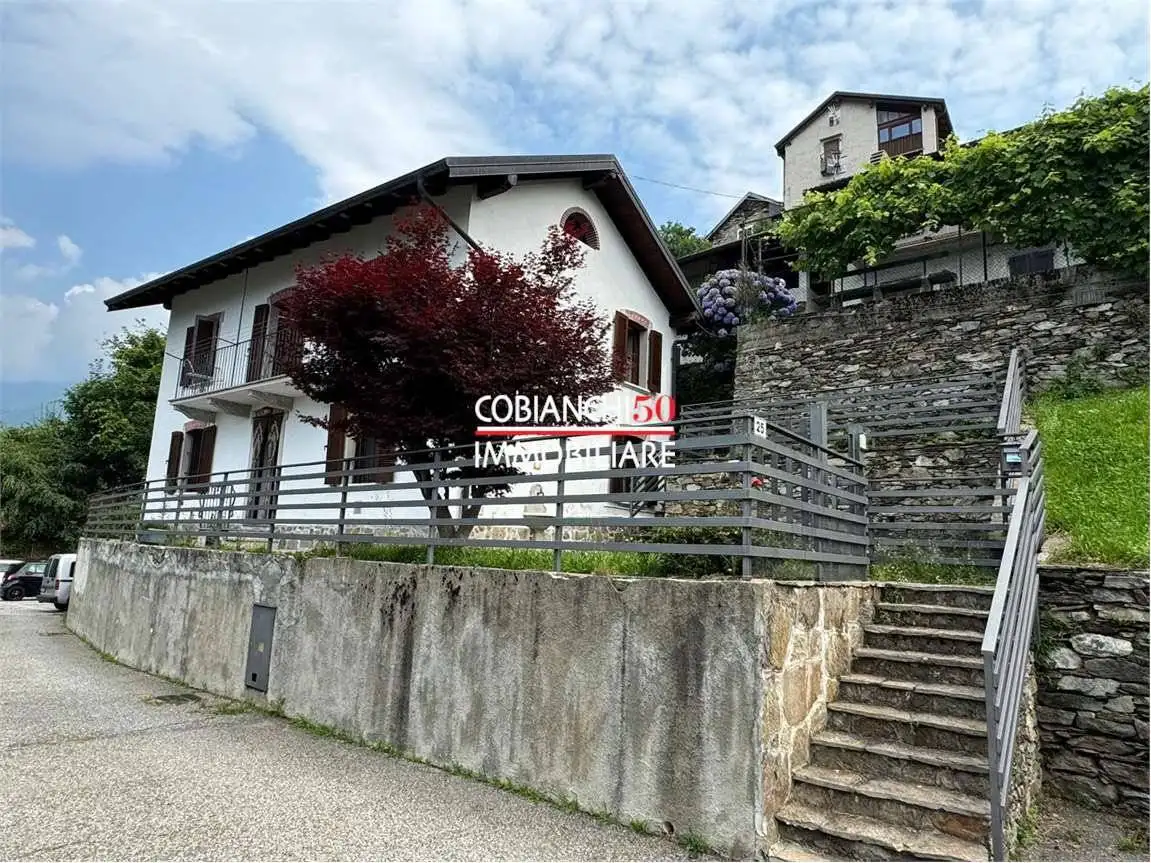 Appartamento in vendita a Aurano