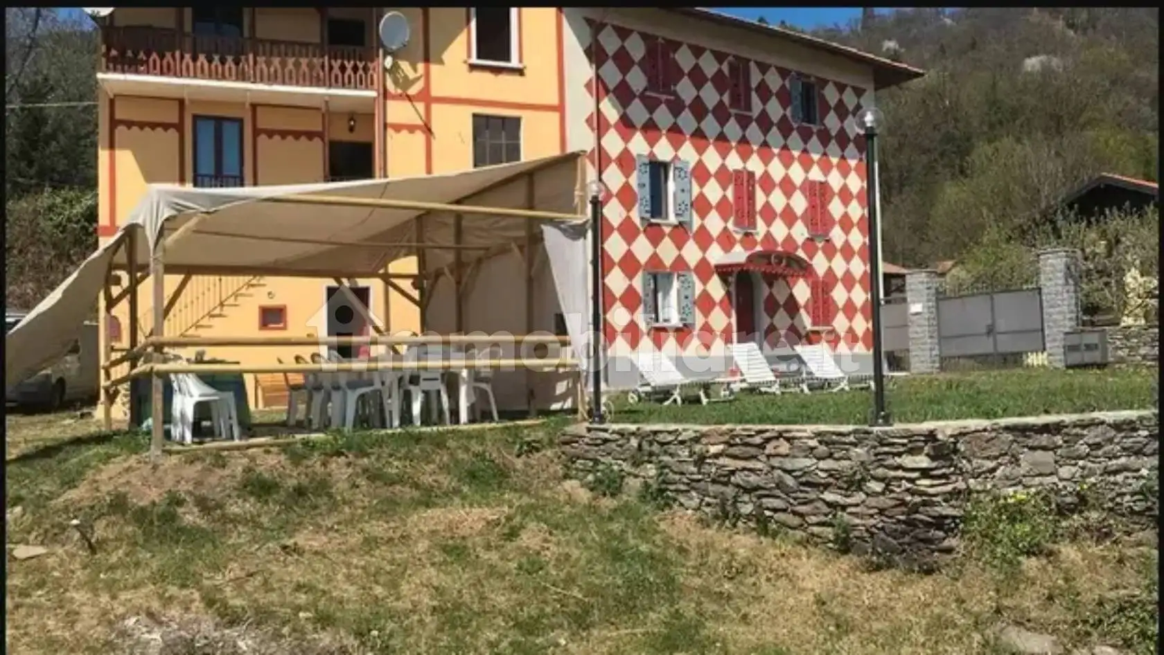 Casa indipendente in vendita a Cambiasca