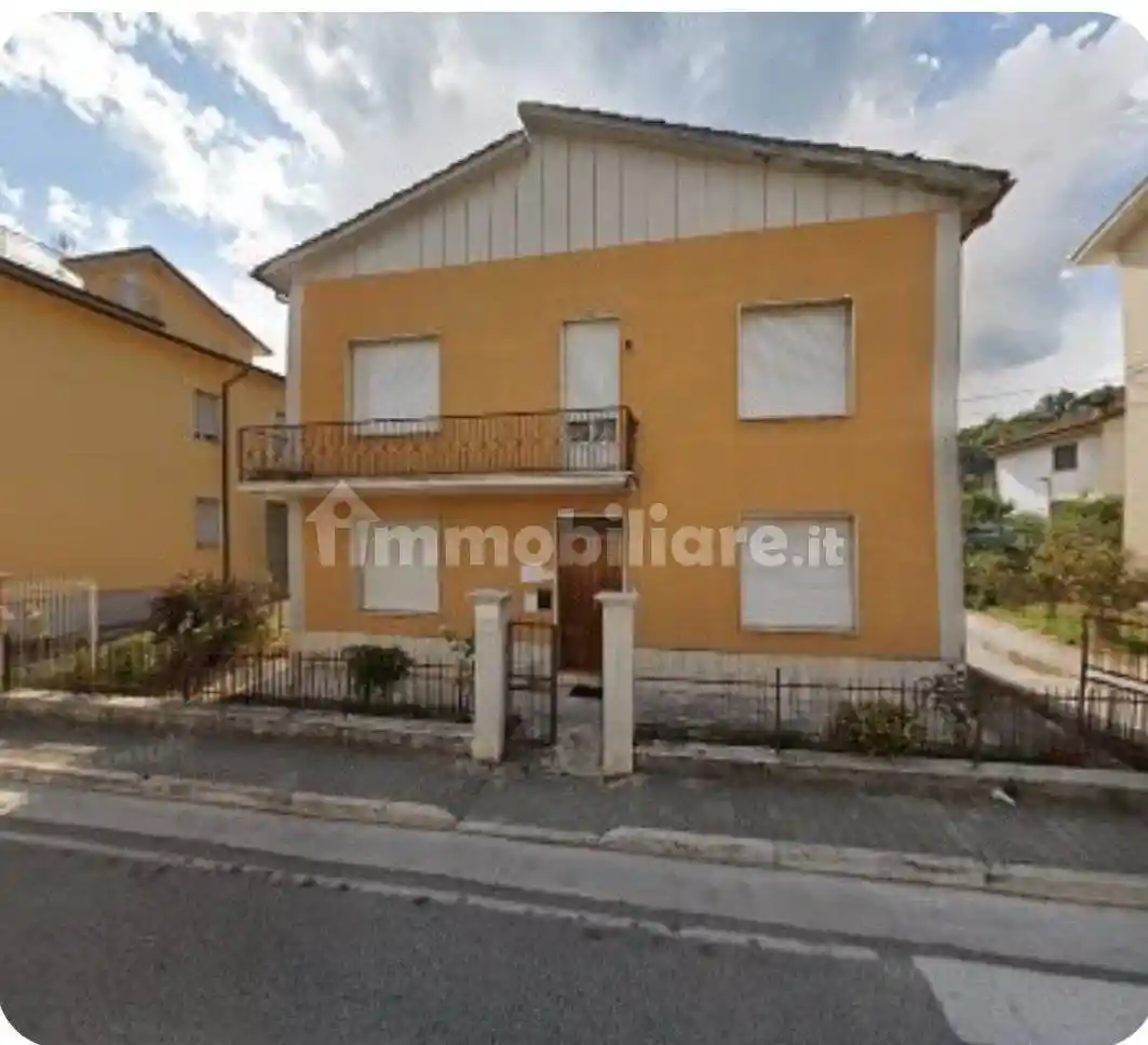 Casa indipendente in vendita a Comunanza
