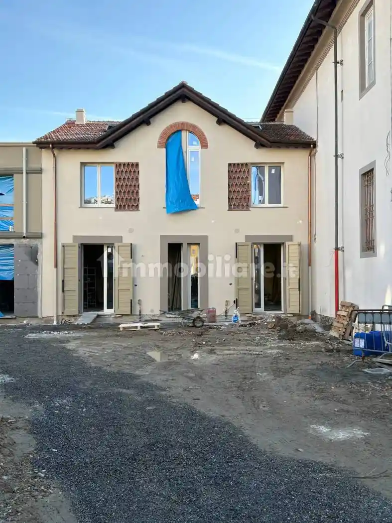 Casa indipendente in vendita a Lucca