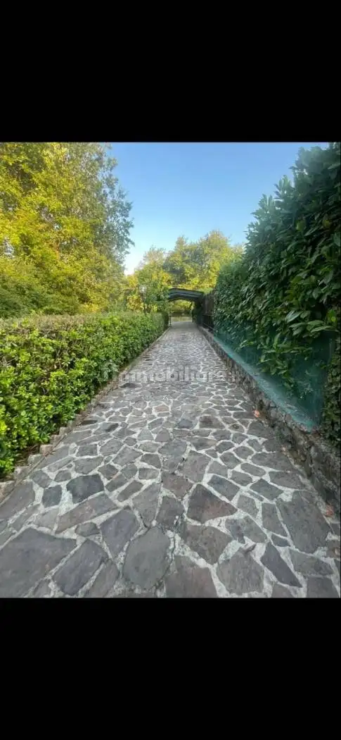 Villetta a schiera in vendita a Roccagloriosa