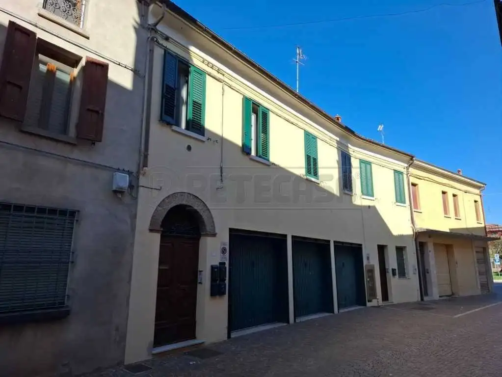 Casa indipendente in vendita a Bondeno