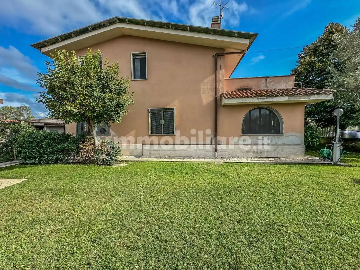 Villa unifamiliare via Trodena, Infernetto, Roma - foto 3