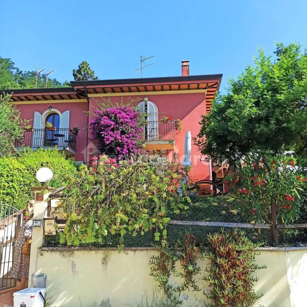 Villa in vendita a Lucca