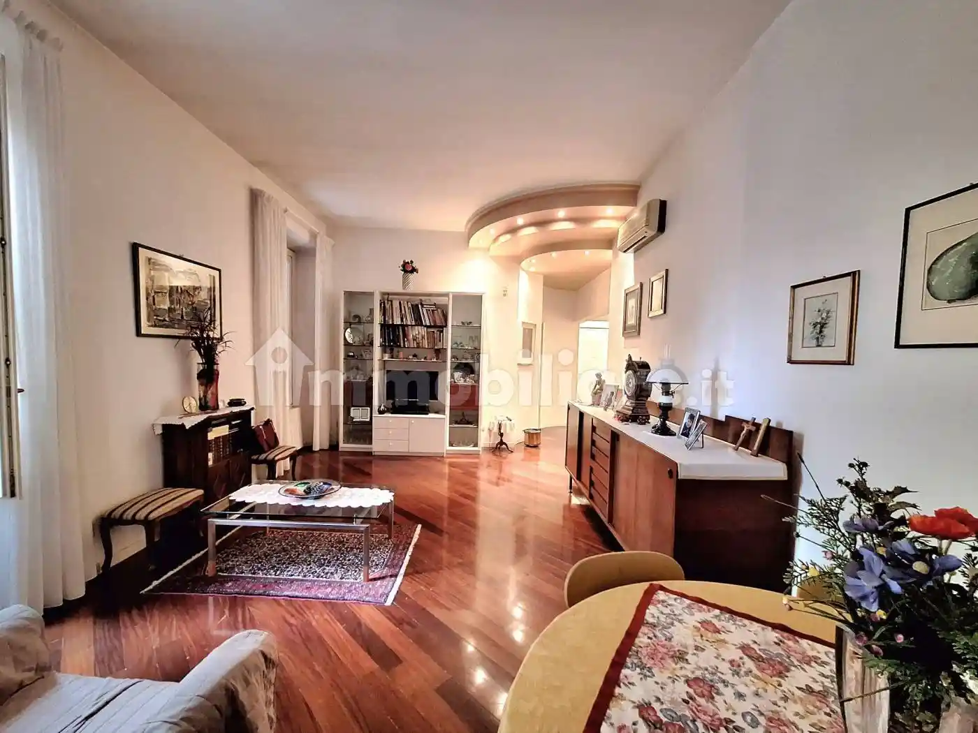 Appartamento in vendita a Piacenza