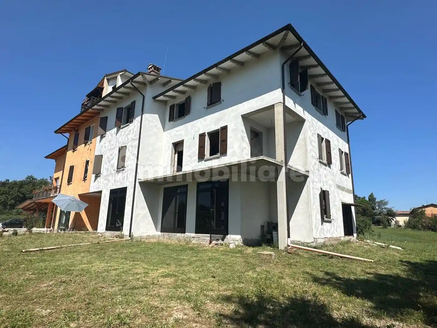 Palazzo - Edificio in vendita a Serramazzoni