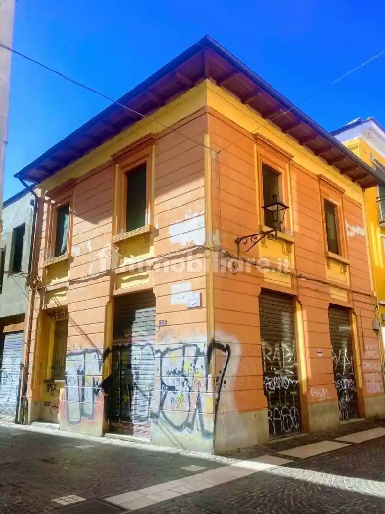 Palazzo - Edificio in Vendita - foto 2