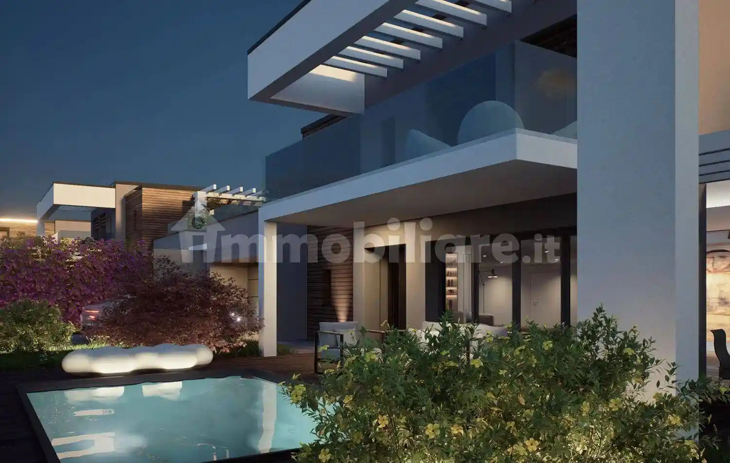 Villa in vendita a Carugo