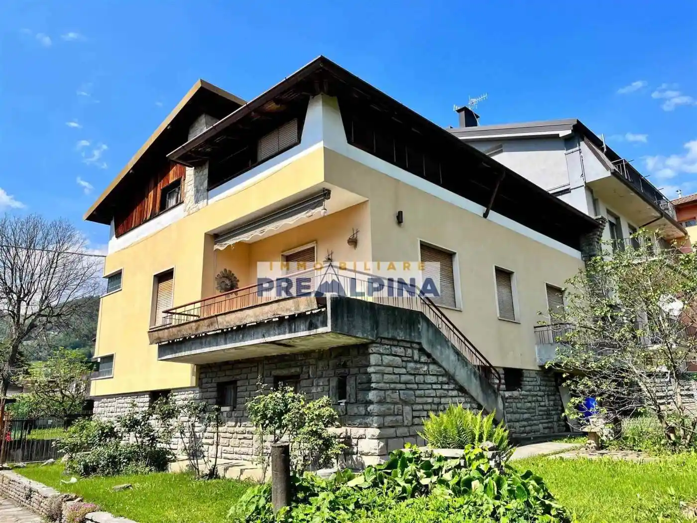 Villa in vendita a Gandino