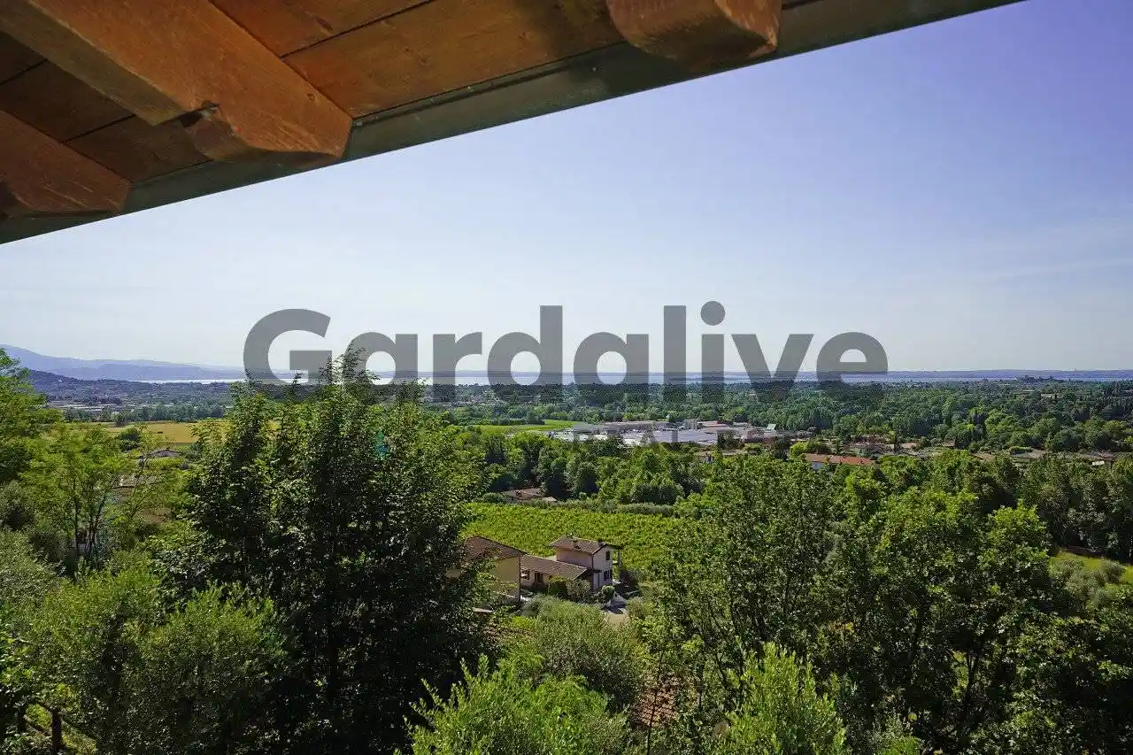 Villa in vendita a Polpenazze del Garda