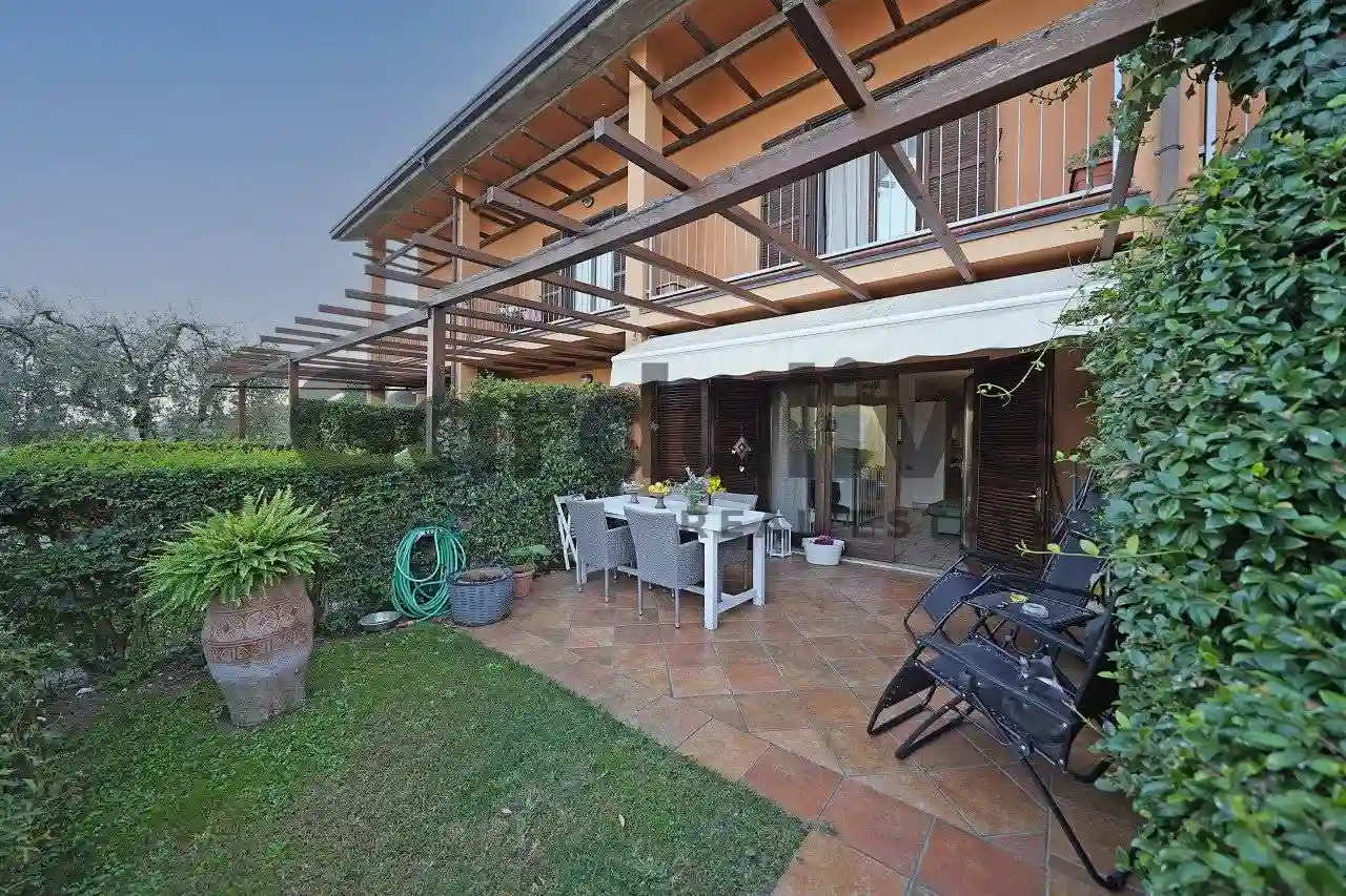 Villetta a schiera - foto 2