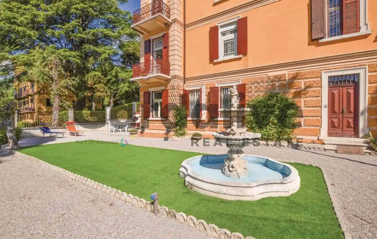 Appartamento in vendita a Gardone Riviera