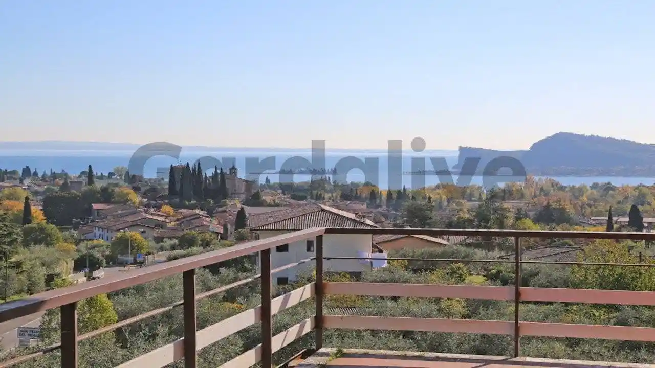 Villa in vendita a San Felice del Benaco