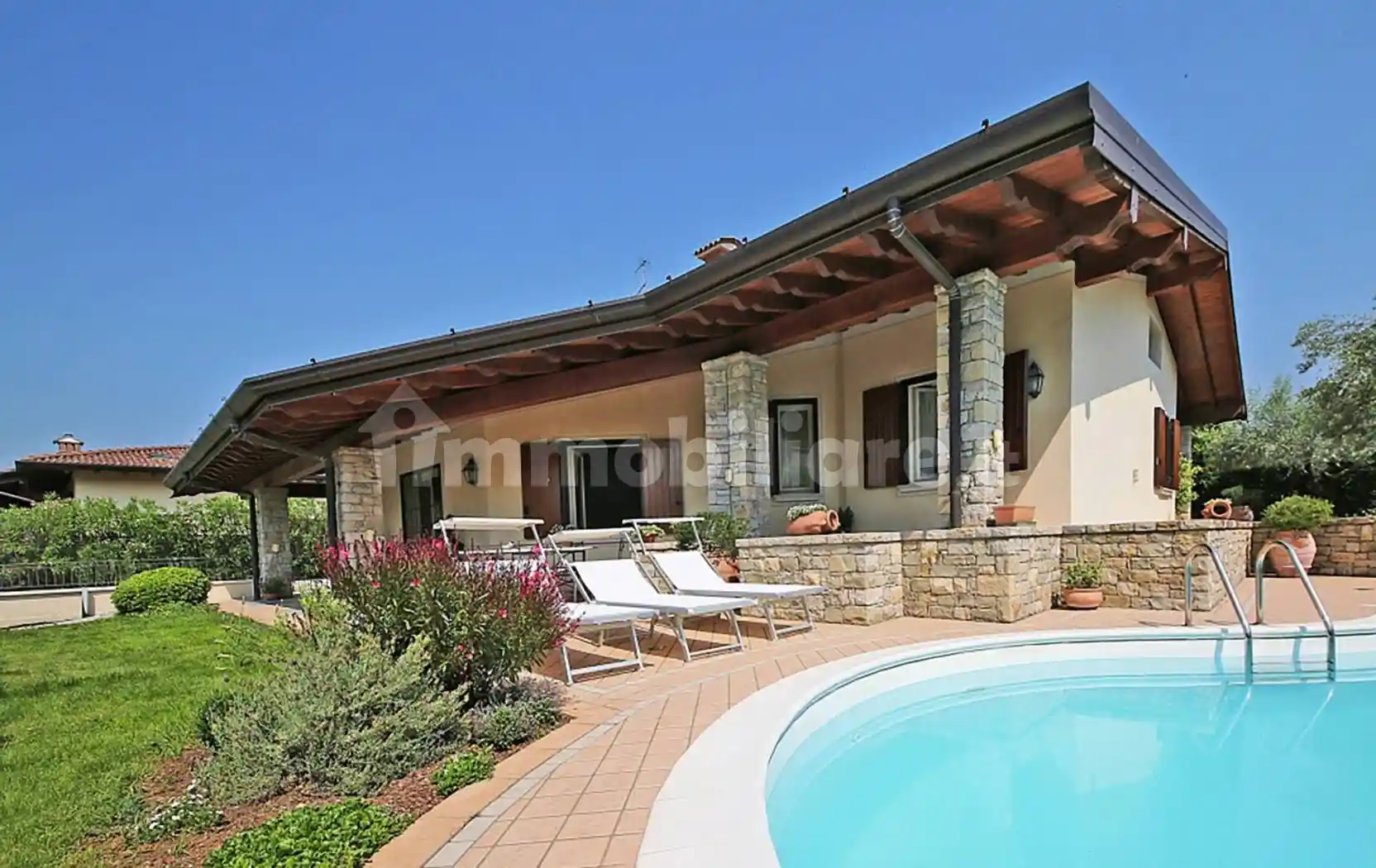 Villa in vendita a San Felice del Benaco