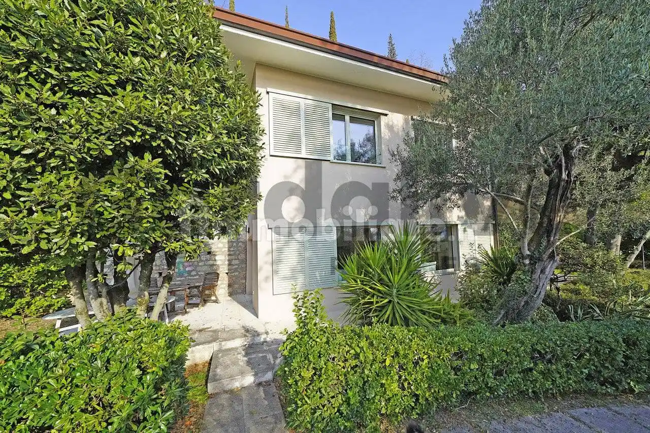 Villa in vendita a Toscolano-Maderno