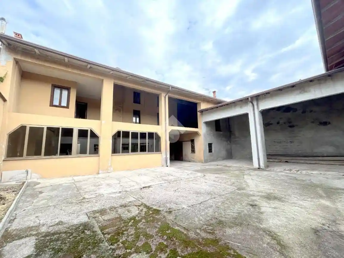 Rustico - Casale in vendita a Calvisano