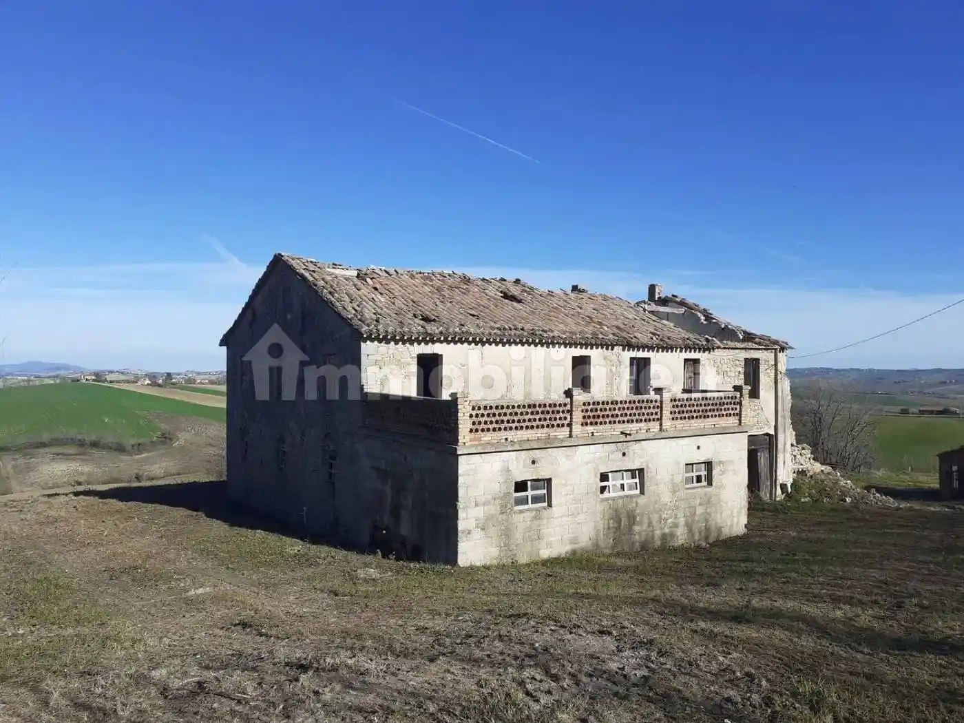 Rustico - Casale in vendita a Cingoli