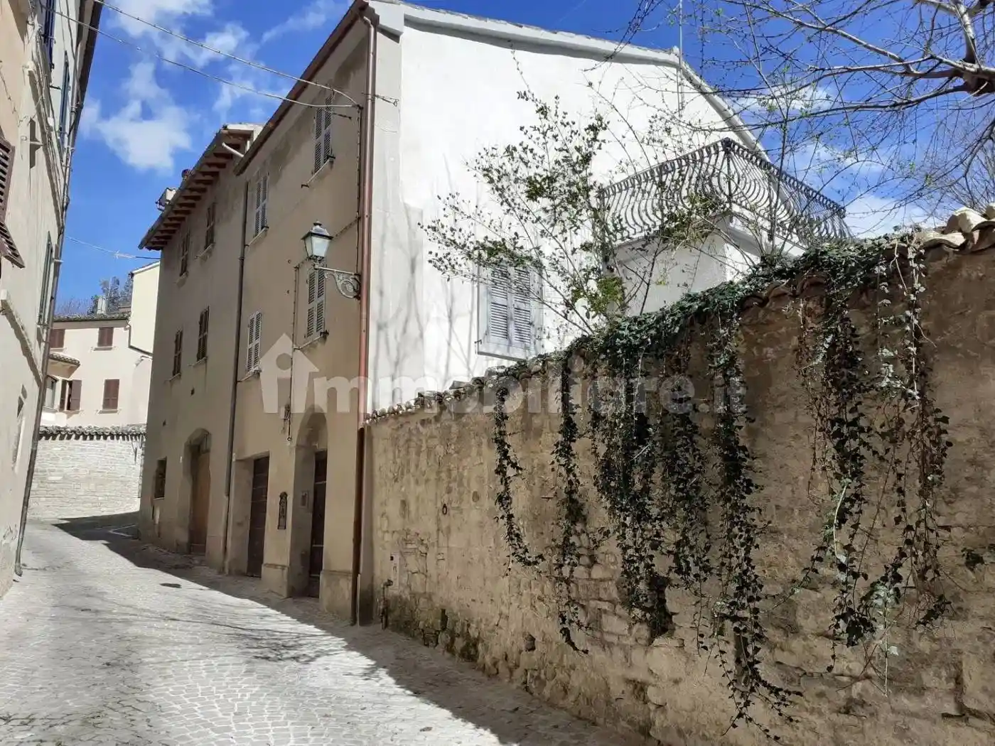 Villa in vendita a Cingoli