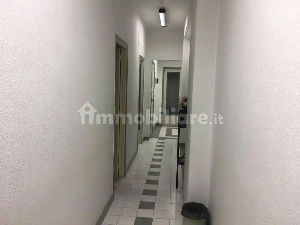 Quadrilocale via Matteo Renato Imbriani, Province - Veneto, Catania - foto 3