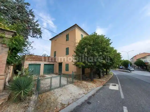 Villa in vendita a Arcevia