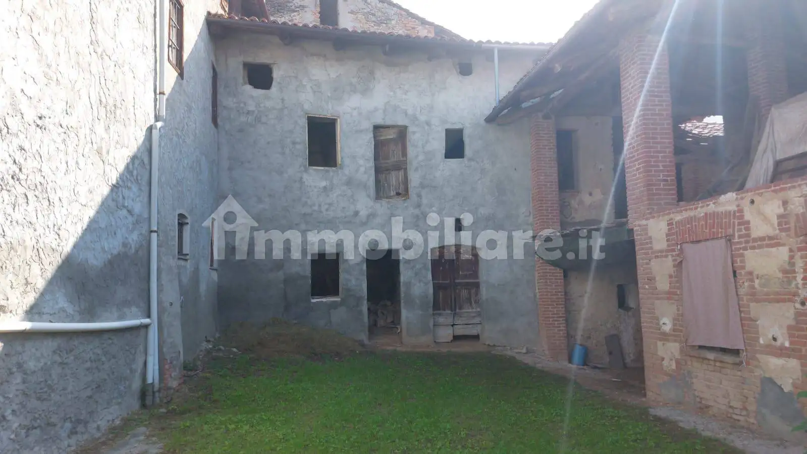 Rustico - Casale in vendita a Pino d'Asti