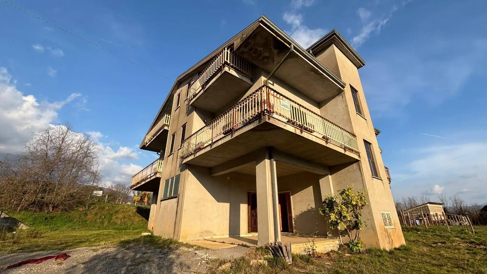 Casa indipendente in vendita a Castelliri