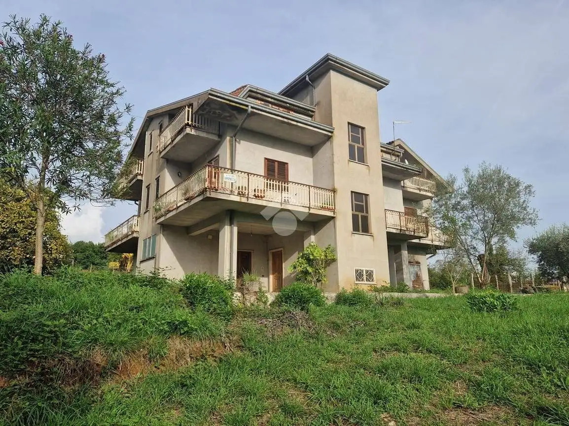 Terratetto unifamiliare via San Giacomo 69, Castelliri - foto 3