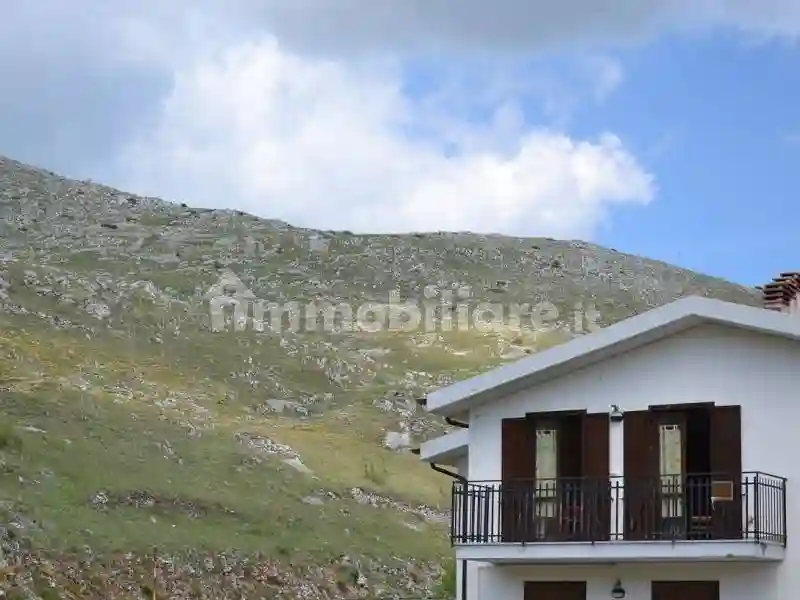 Trilocale via Campo Imperatore 10, Castel del Monte - foto 4