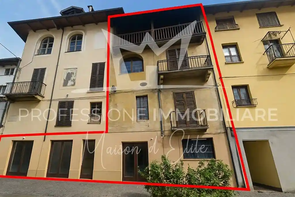 Palazzo - Edificio in vendita a Giaveno