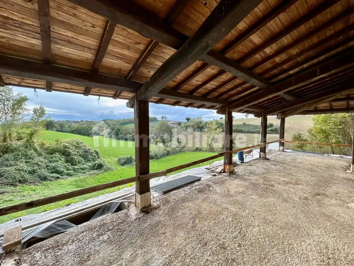 Rustico - Casale in vendita a Todi