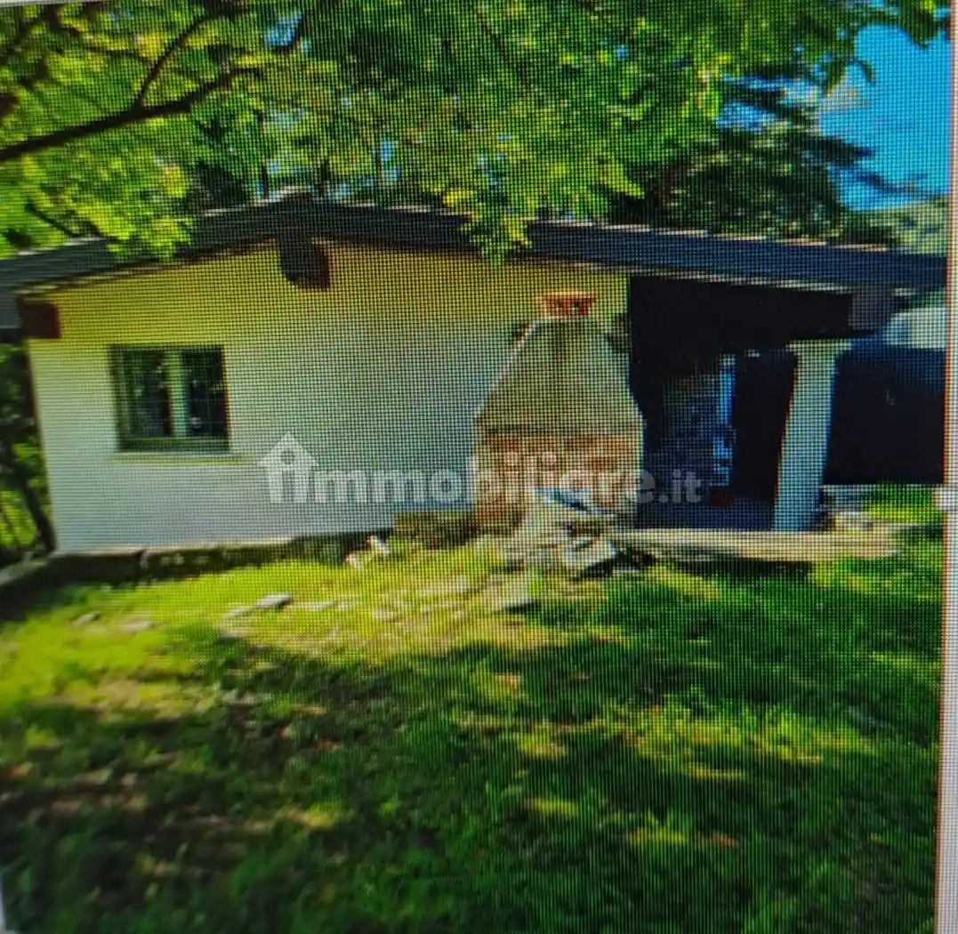 Villa in vendita a Albese con Cassano