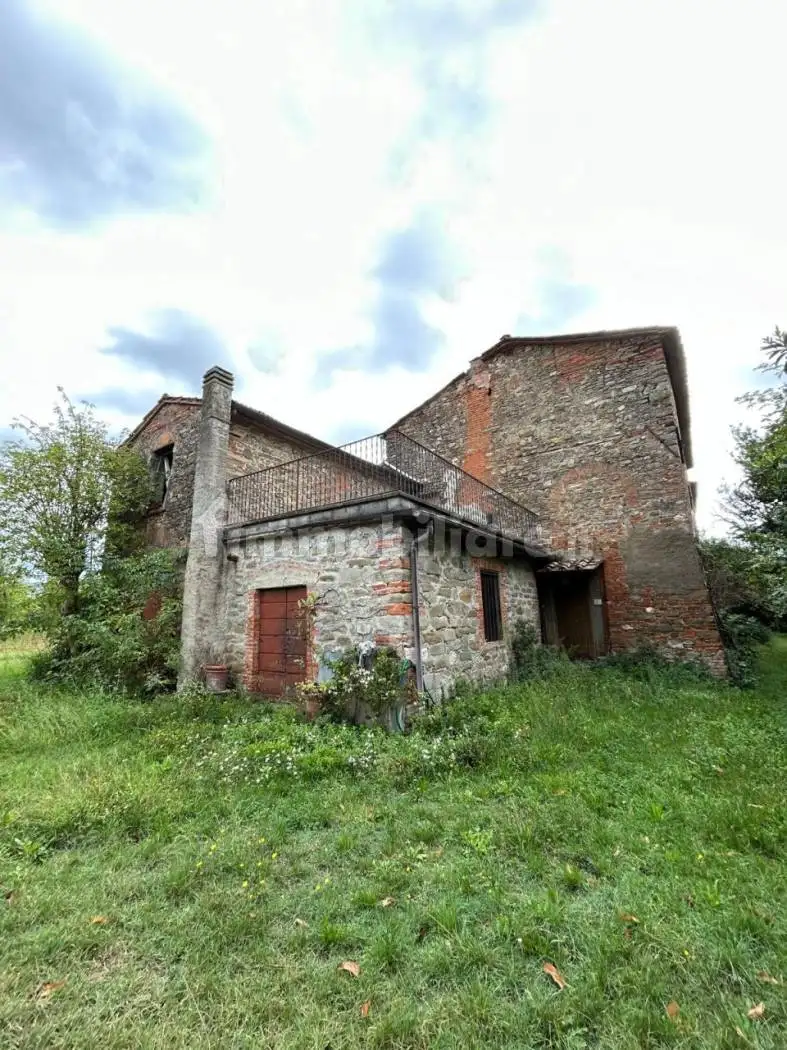 Rustico - Casale in vendita a Arezzo