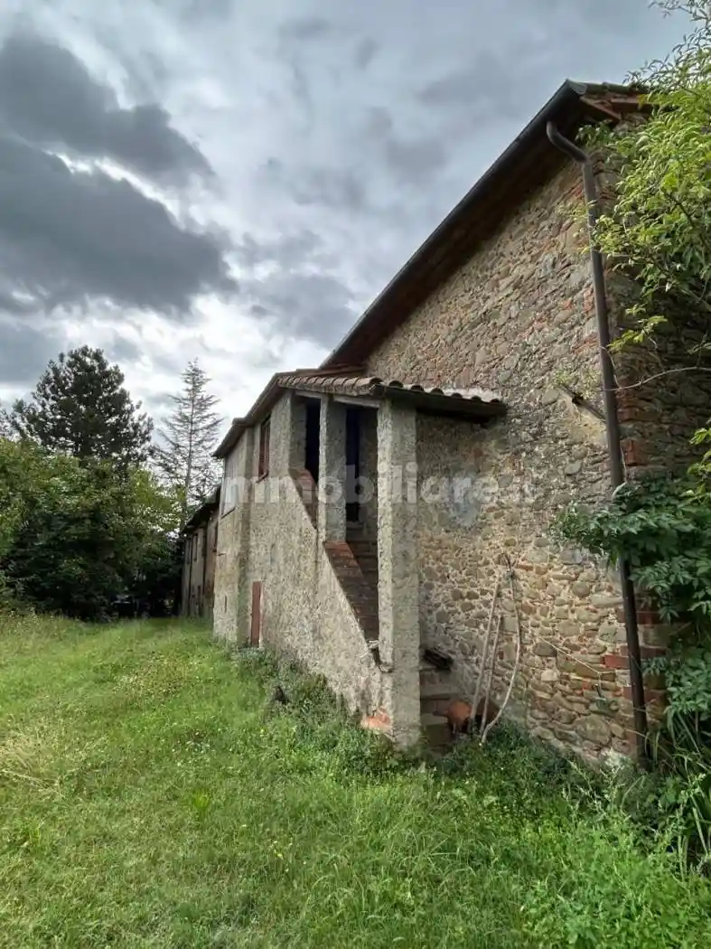 Casa colonica, da ristrutturare, 900 m², Chiassa Superiore, Arezzo - foto 2